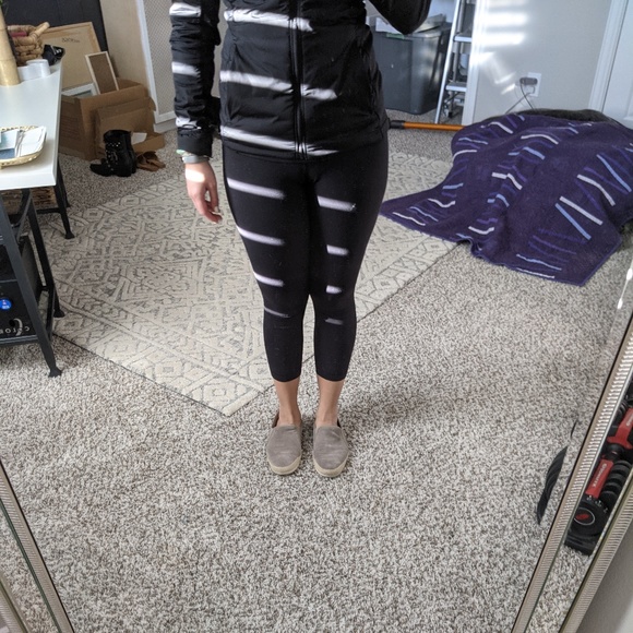 Vince Slip On Sneakers (Fits like a 7) - Picture 3 of 6